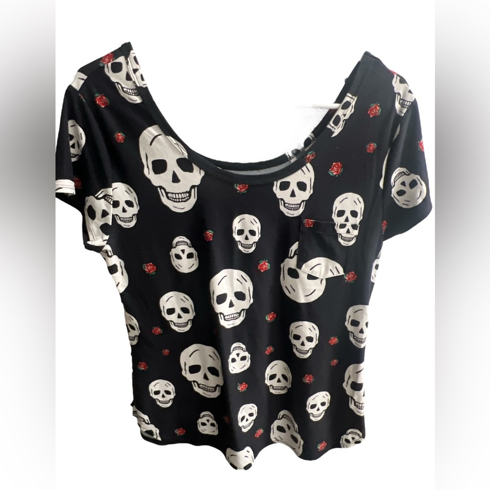 No Boundaries Black Skull Print Women's Tee